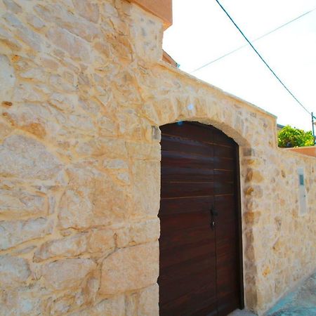 Apartment Sara With Seaview Petrcane Εξωτερικό φωτογραφία
